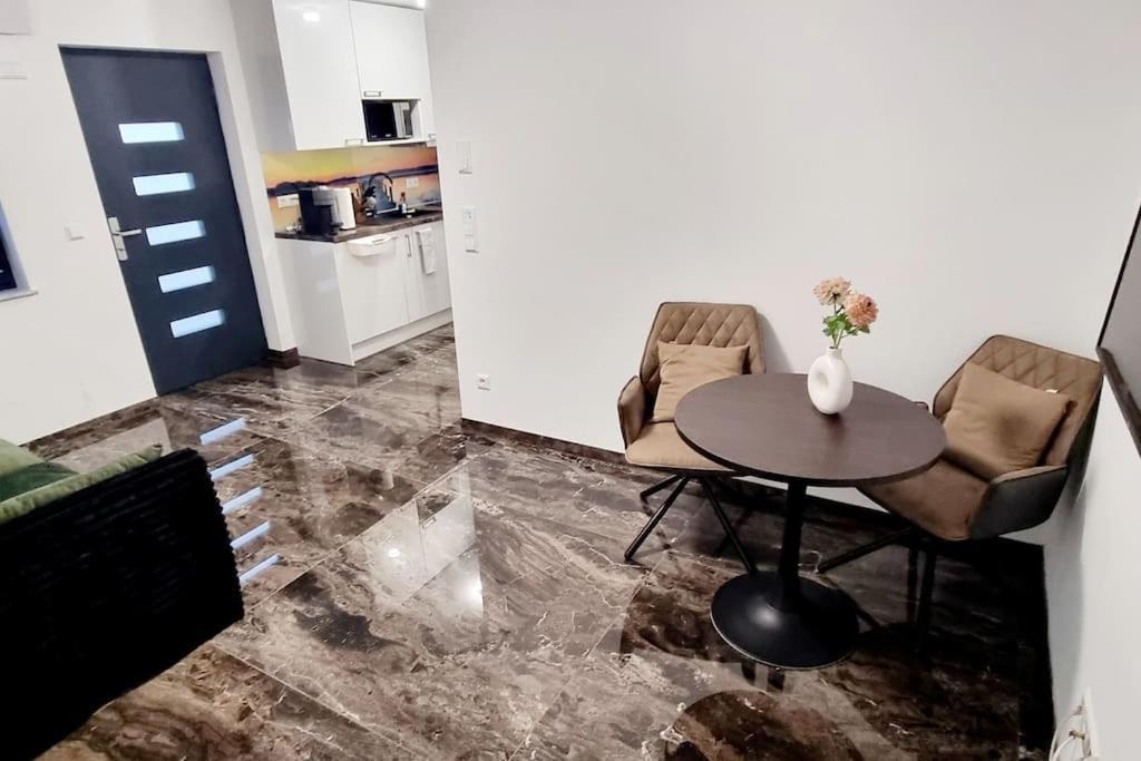 Einliegerwohnung Neu In Vaihingen Enz Horrheim Exteriér fotografie